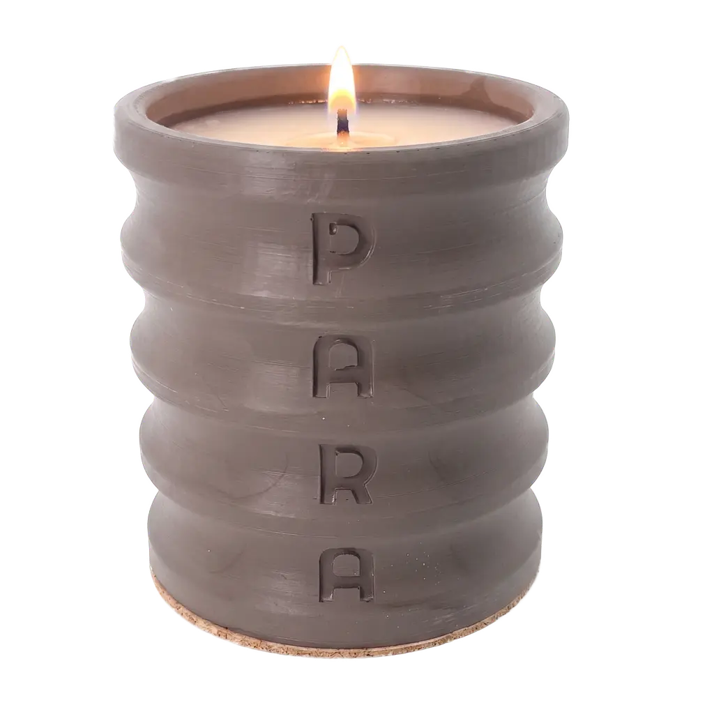 para-C03-candle-dark-honey-and-tobacco-lit-category.webp